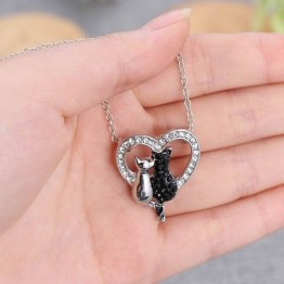 Small Cat Jewelry Lovely Cat Paw Black White On Heart Crystal Pendant Necklace For Women Girl For Best Friend Gift